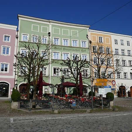 Hotel Bayerischer Hof Burghausen Esterno foto