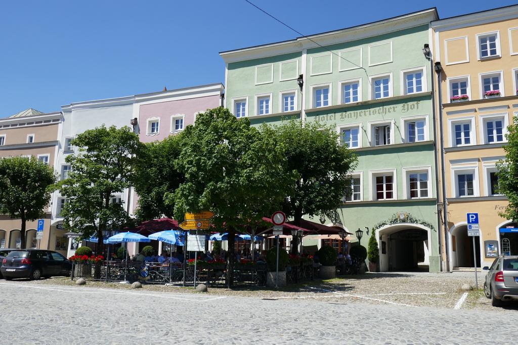 Hotel Bayerischer Hof Burghausen Esterno foto