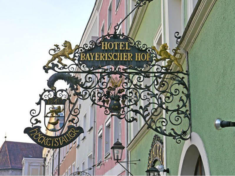 Hotel Bayerischer Hof Burghausen Esterno foto